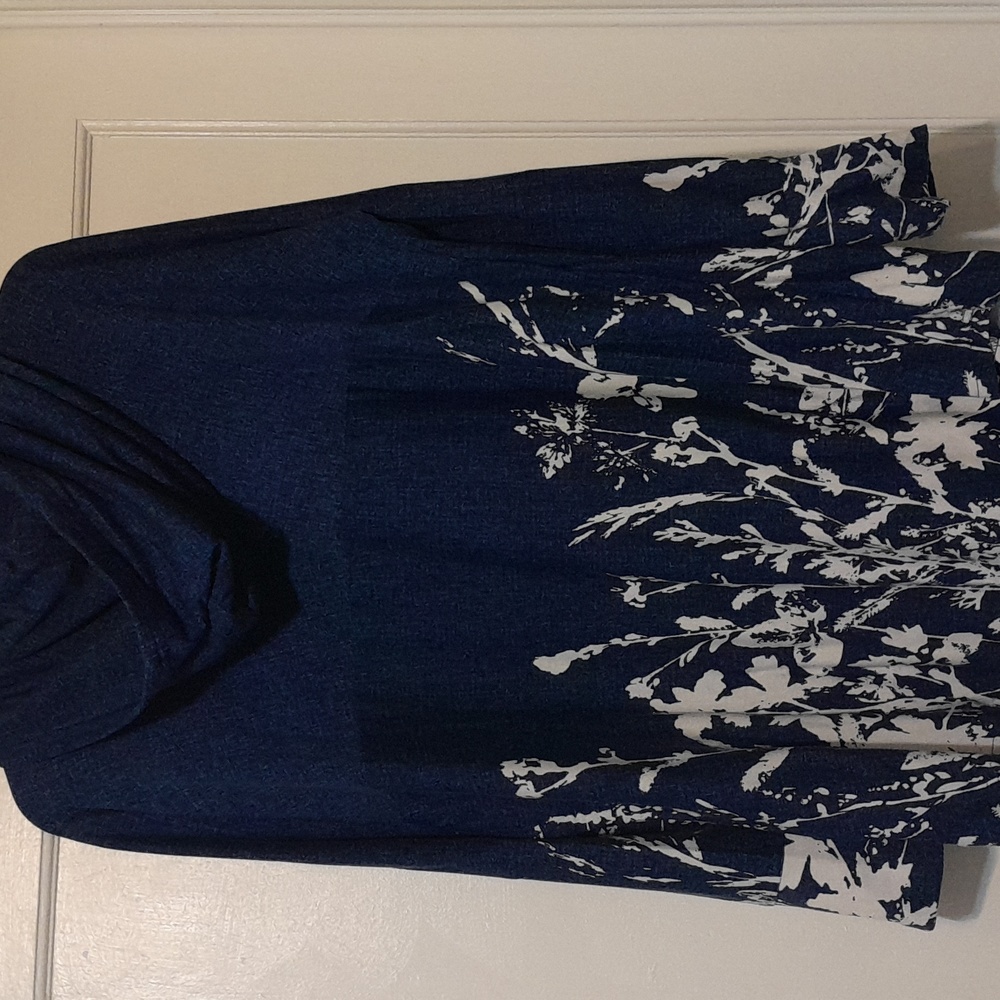 Lularoe Amber hoodie XL - Picture 2 of 4